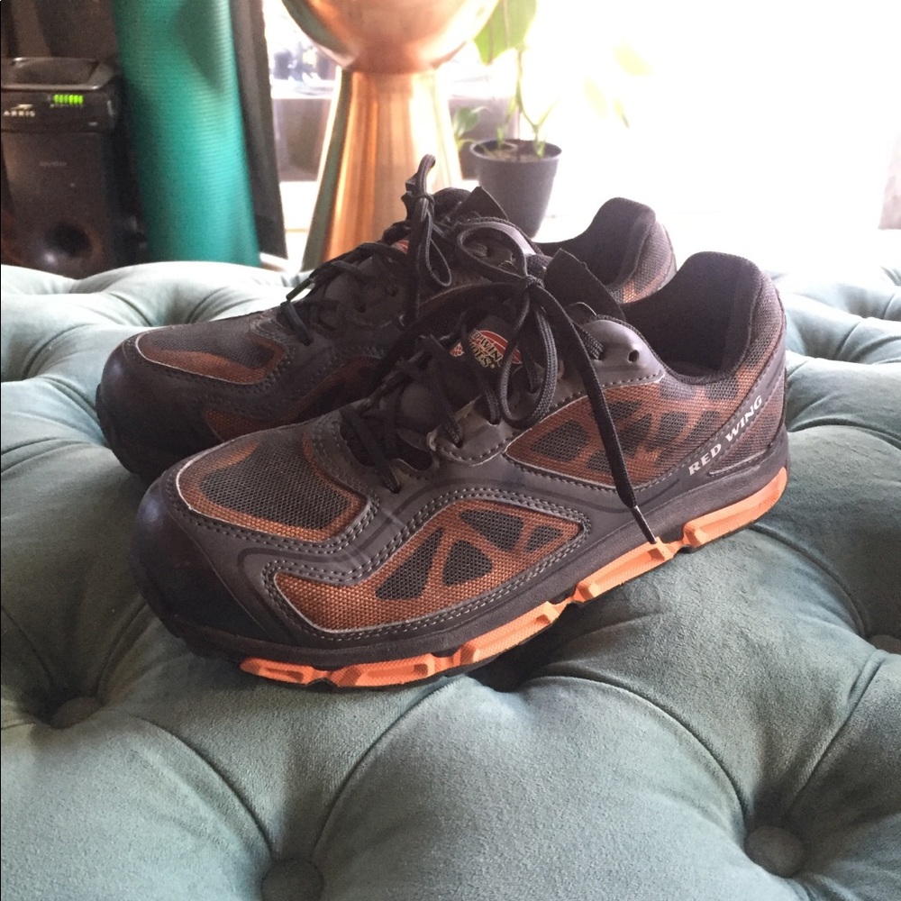 Red wing work shoes